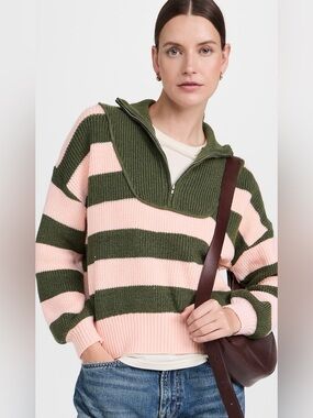 NWT MINKPINK
Darcy 1/4 Zip Knit Sweater